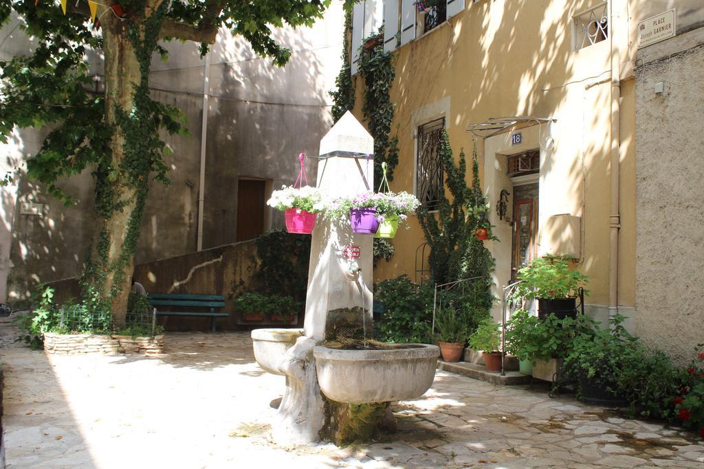 Le Clos Des Acacias Signes Zewnętrze zdjęcie